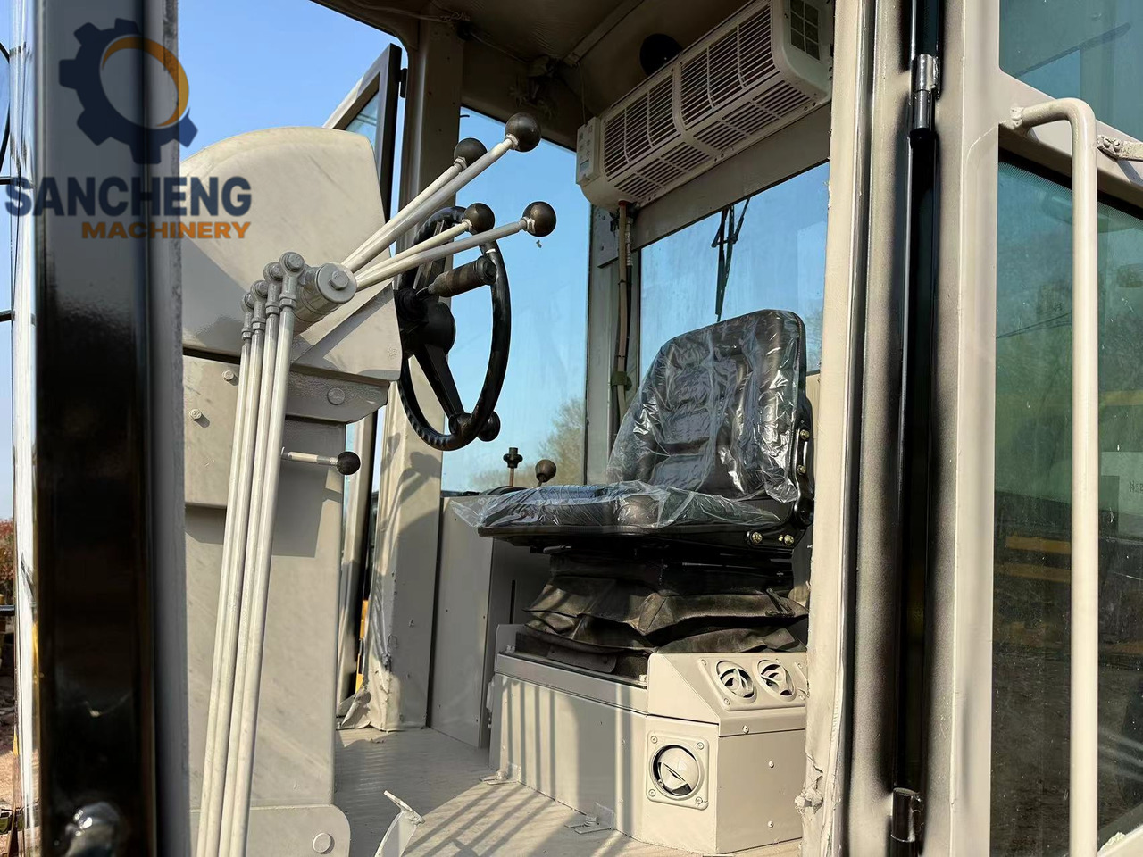 CATERPILLAR 120H - Niveleuse: photos 5 CATERPILLAR 120H - Niveleuse: photos 5