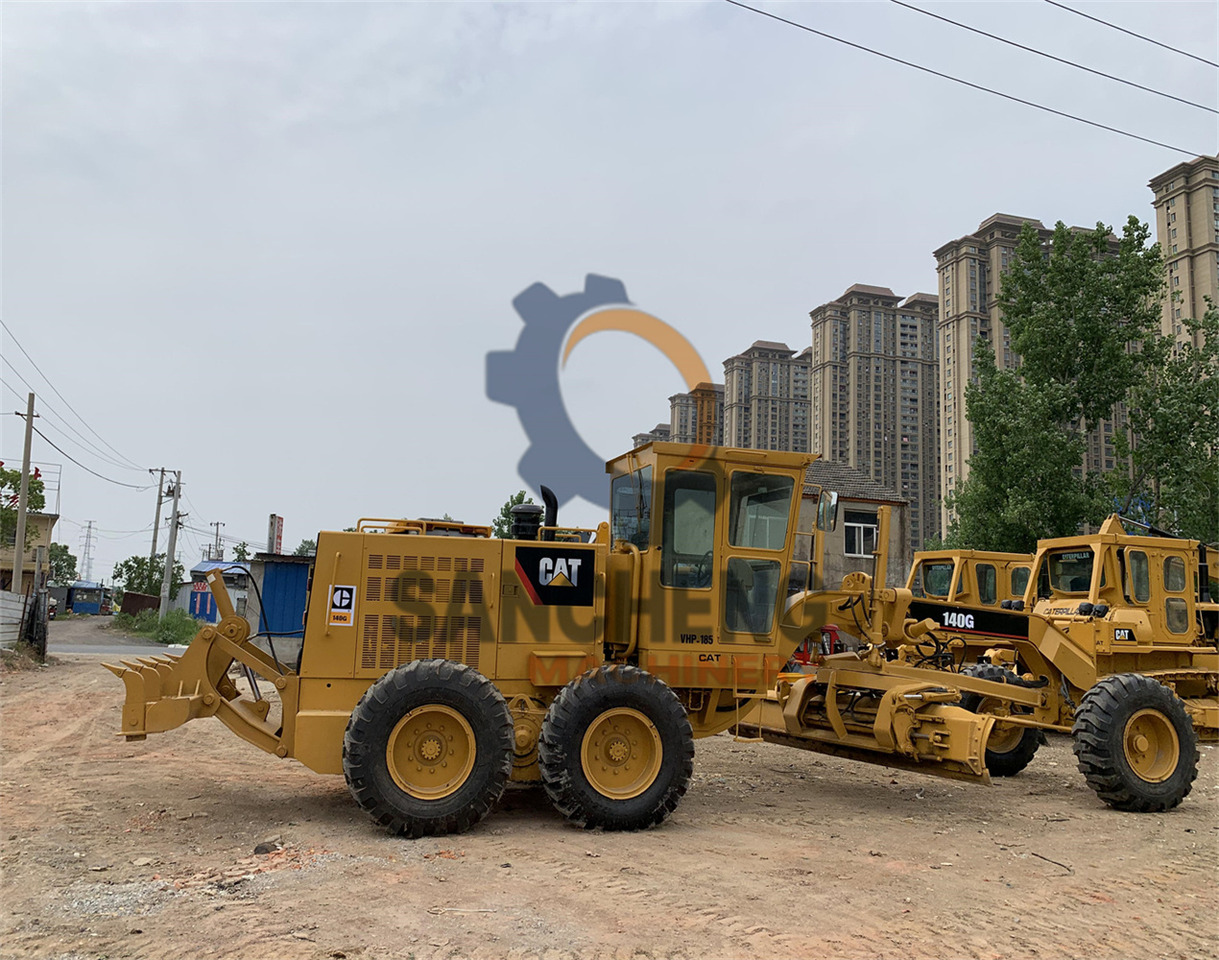 CATERPILLAR 140G - Niveleuse: photos 3 CATERPILLAR 140G - Niveleuse: photos 3