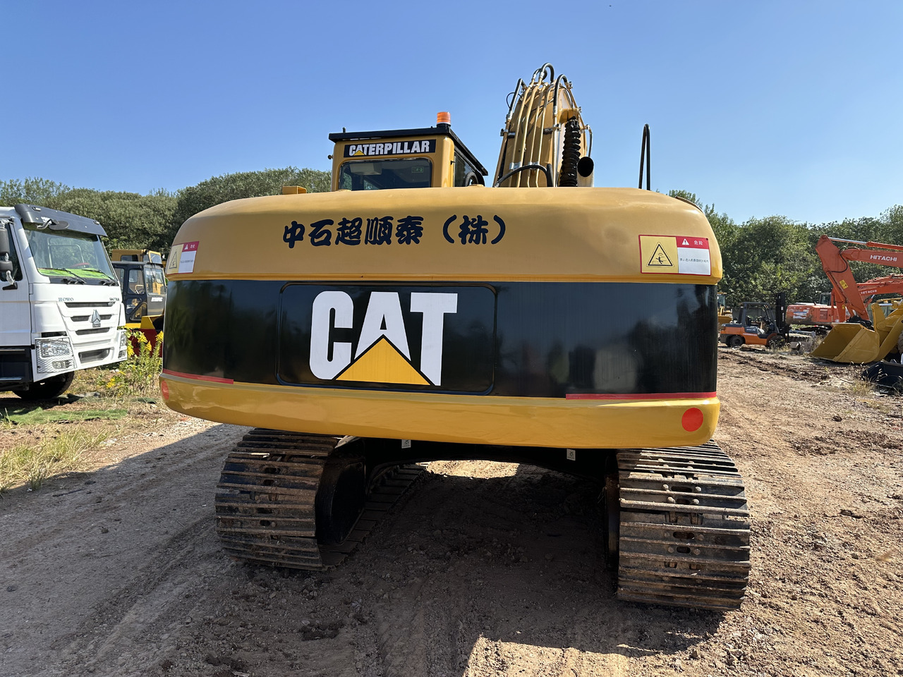 CATERPILLAR 320CL - Pelle sur chenille: photos 4 CATERPILLAR 320CL - Pelle sur chenille: photos 4