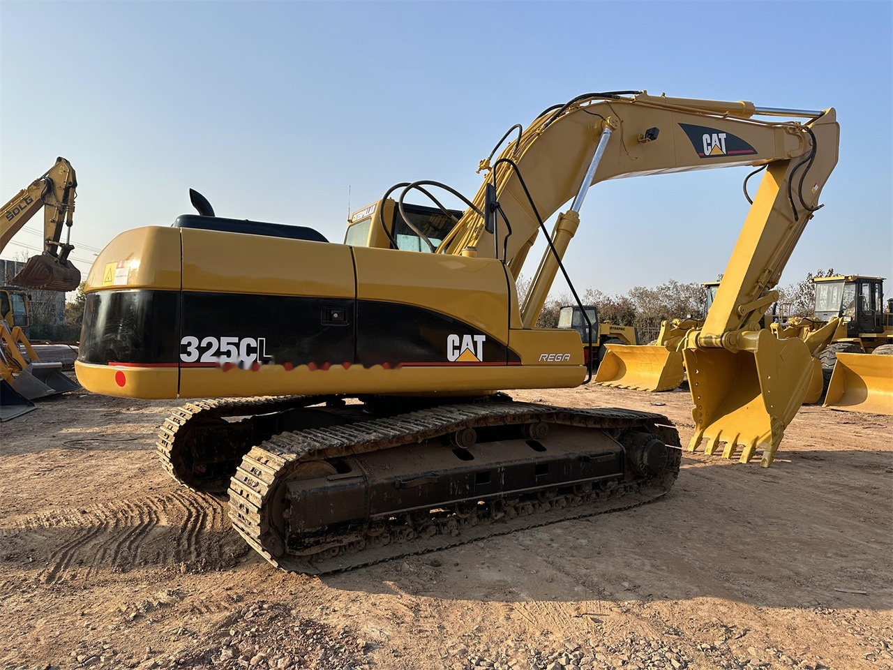 CATERPILLAR 325CL - Pelle sur chenille: photos 4 CATERPILLAR 325CL - Pelle sur chenille: photos 4