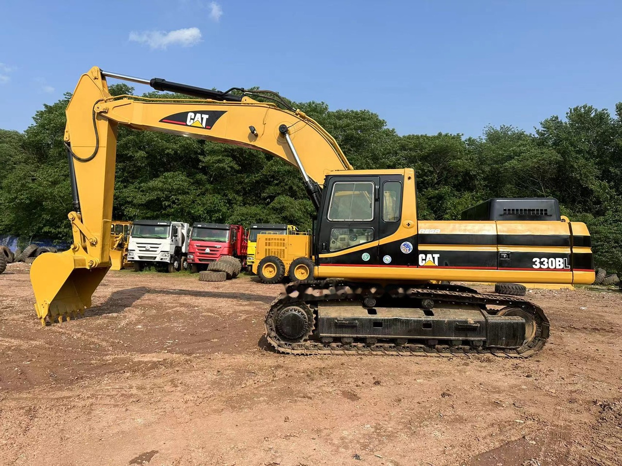 CATERPILLAR 330B - Pelle sur chenille: photos 2 CATERPILLAR 330B - Pelle sur chenille: photos 2