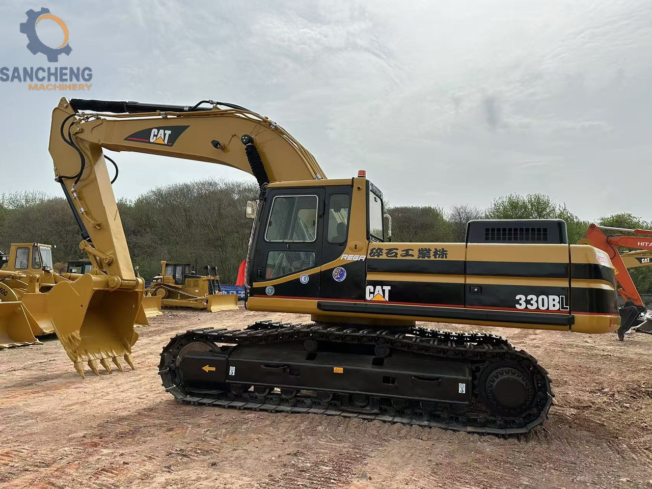 CATERPILLAR 330BL - Pelle sur chenille: photos 5 CATERPILLAR 330BL - Pelle sur chenille: photos 5