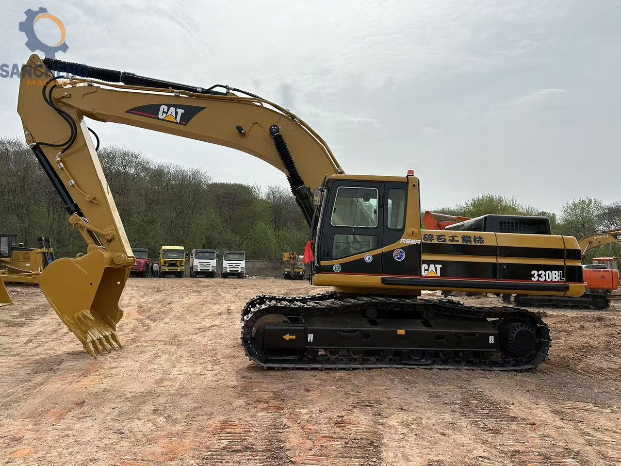 CATERPILLAR 330BL - Pelle sur chenille: photos 4 CATERPILLAR 330BL - Pelle sur chenille: photos 4