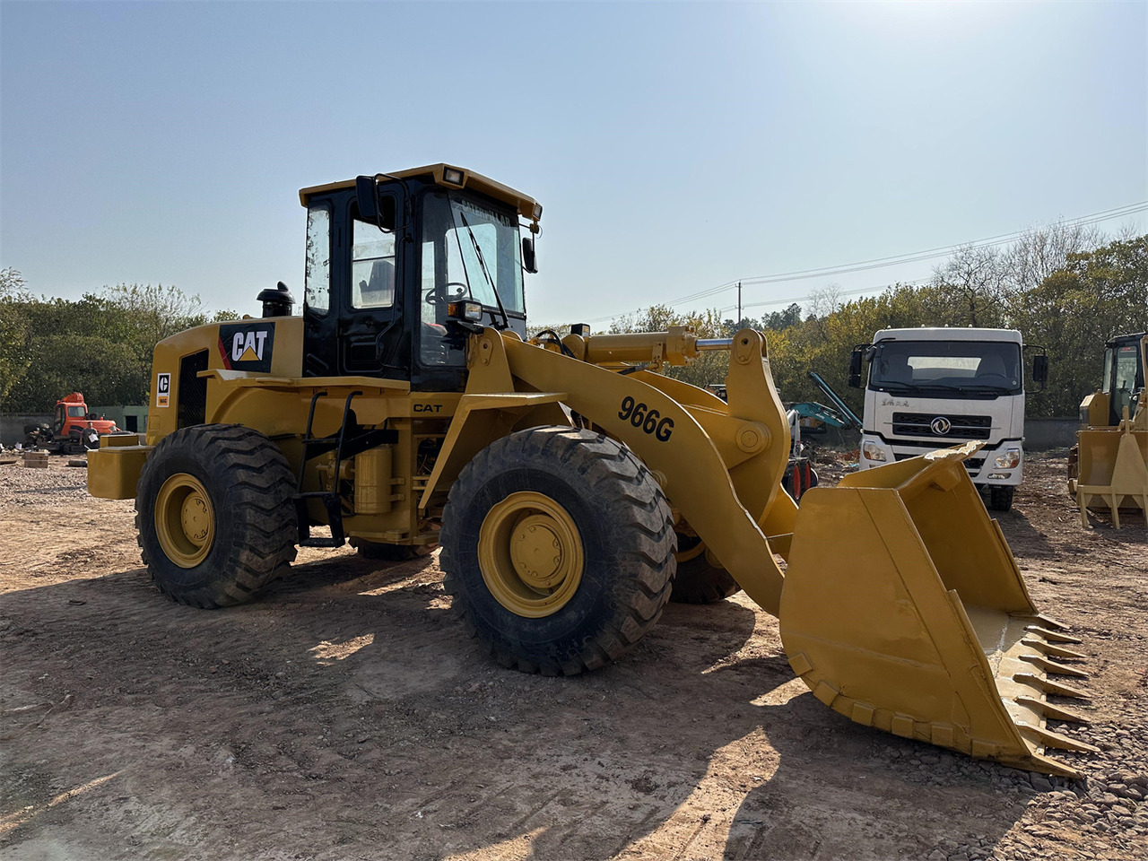 CATERPILLAR 966G - Chargeuse sur pneus: photos 2 CATERPILLAR 966G - Chargeuse sur pneus: photos 2