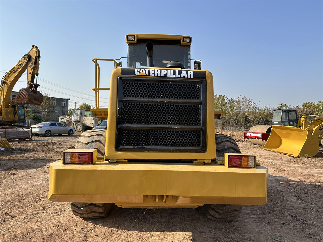 CATERPILLAR 966G - Chargeuse sur pneus: photos 4 CATERPILLAR 966G - Chargeuse sur pneus: photos 4