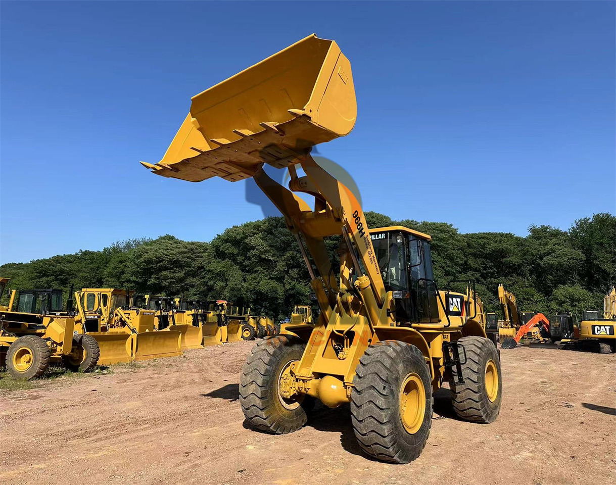 CATERPILLAR 966H - Chargeuse sur pneus: photos 4 CATERPILLAR 966H - Chargeuse sur pneus: photos 4