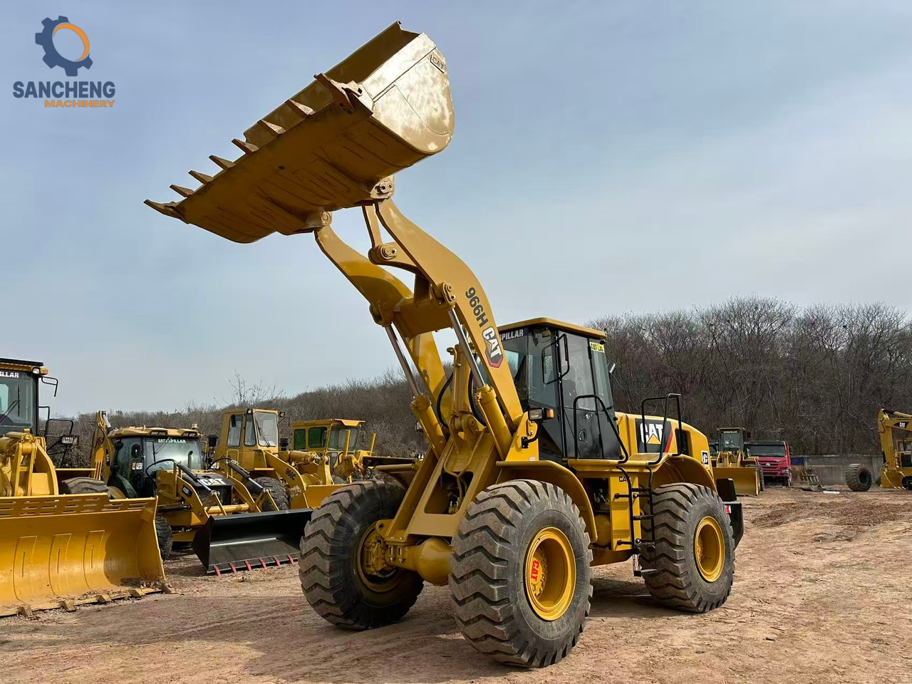 CATERPILLAR 966H - Chargeuse: photos 2 CATERPILLAR 966H - Chargeuse: photos 2