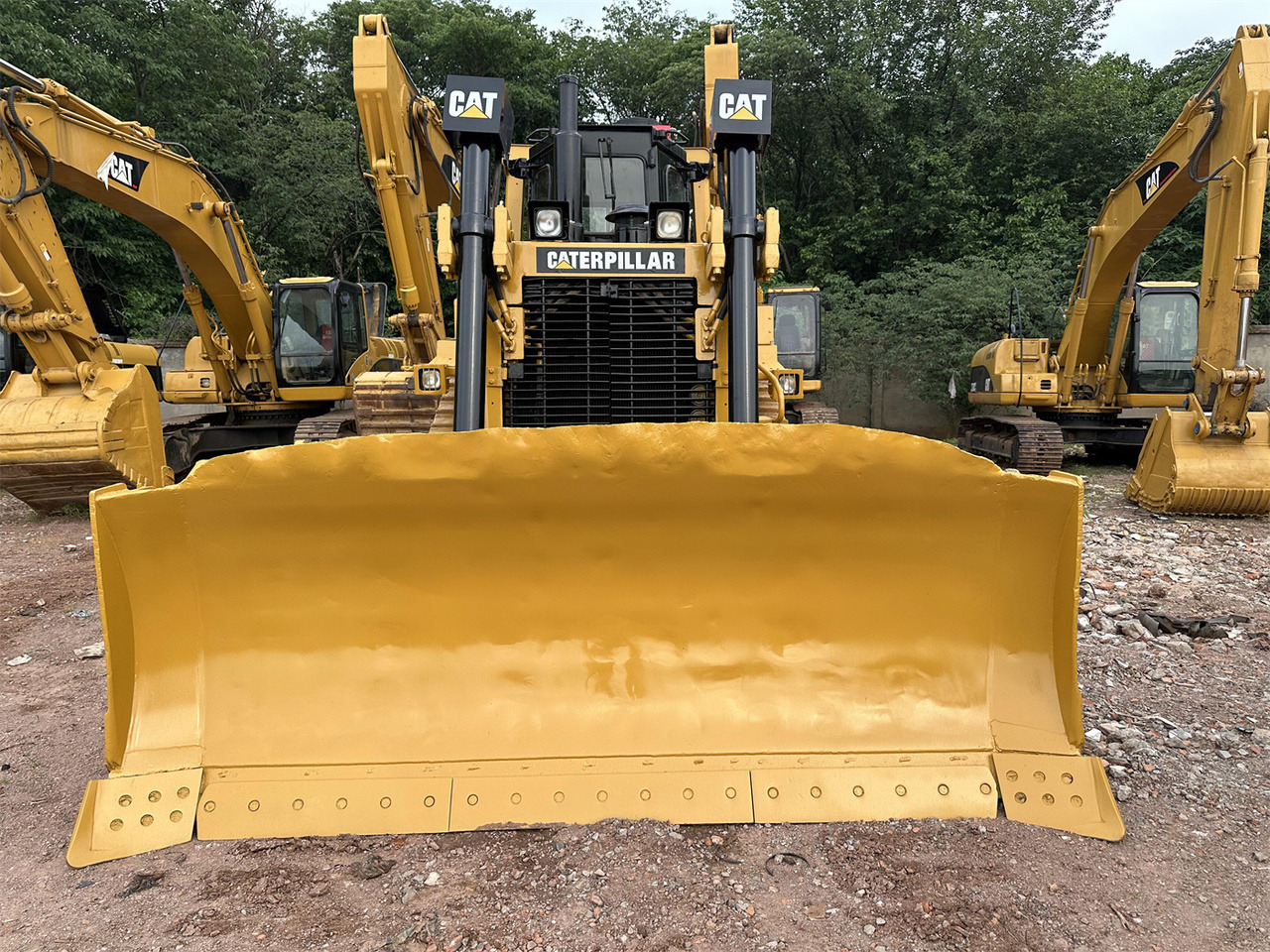 CATERPILLAR D7R - Bulldozer: photos 4 CATERPILLAR D7R - Bulldozer: photos 4