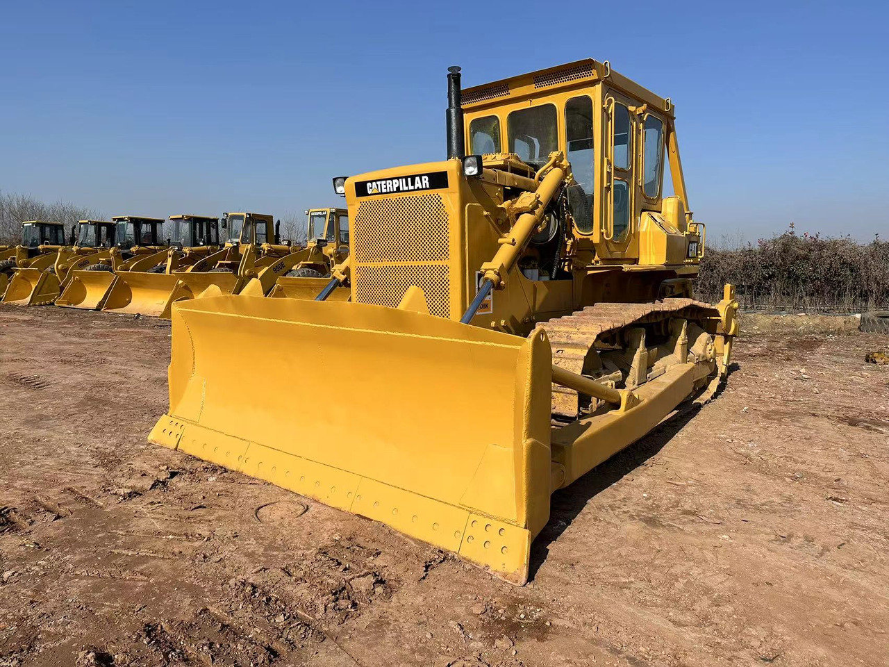 CATERPILLAR D8K - Bulldozer: photos 5 CATERPILLAR D8K - Bulldozer: photos 5