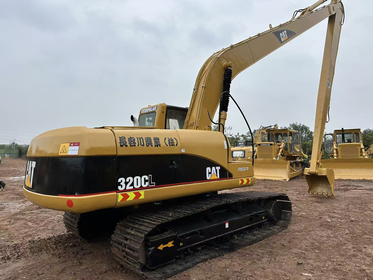 Caterpillar 320CL - Pelle sur chenille: photos 3 Caterpillar 320CL - Pelle sur chenille: photos 3