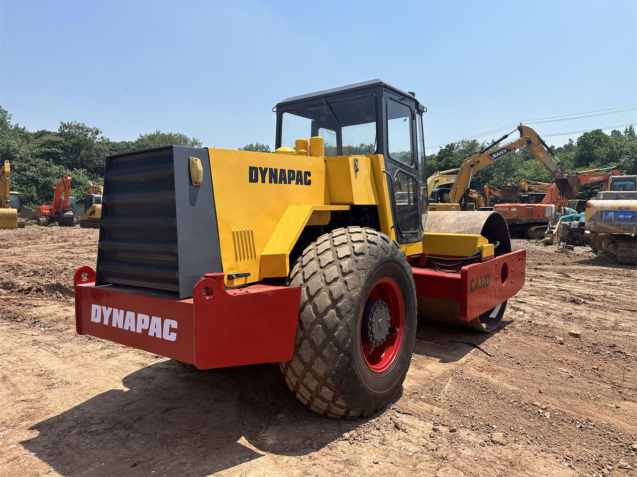 DYNAPAC CA30D - Compacteur: photos 5 DYNAPAC CA30D - Compacteur: photos 5