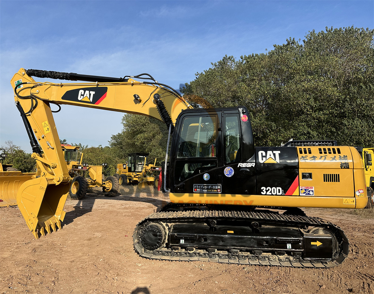 CATERPILLAR 320DL - Engins de chantier: photos 1 CATERPILLAR 320DL - Engins de chantier: photos 1