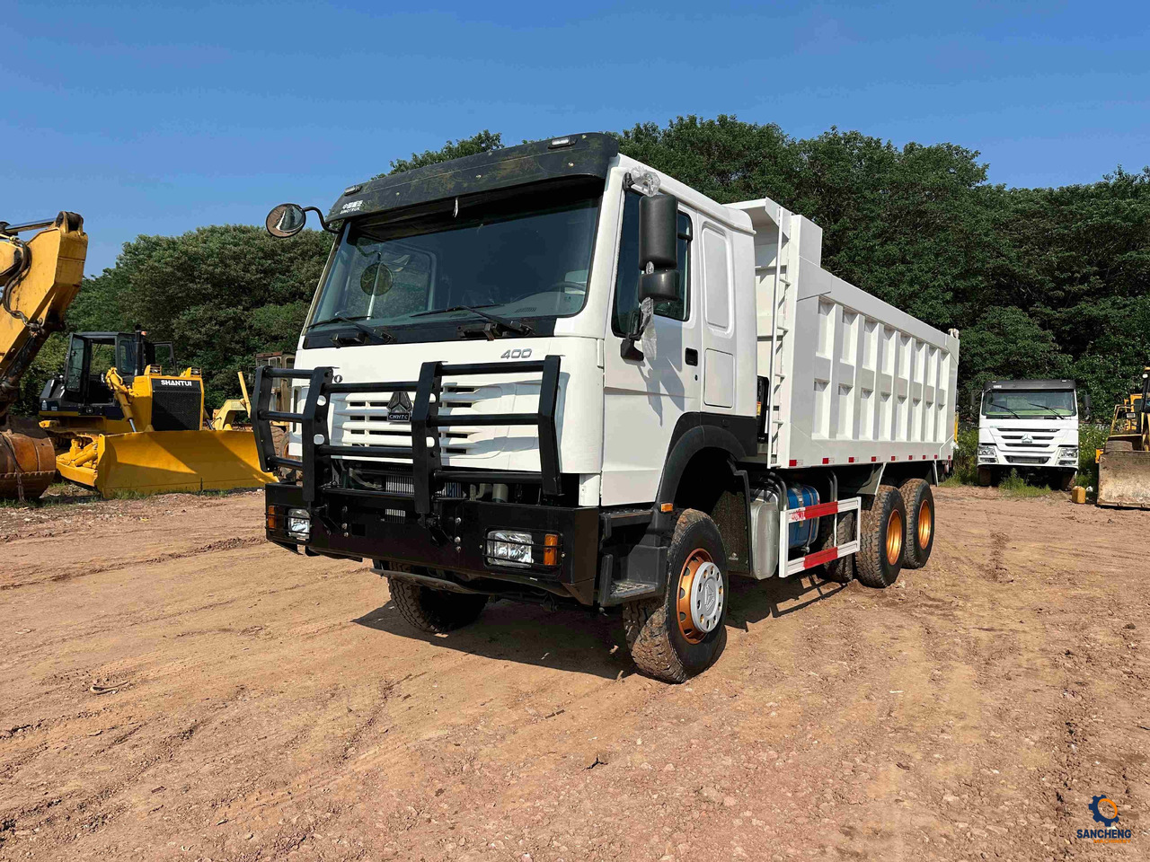 HOWO 400hp - Camion benne: photos 3 HOWO 400hp - Camion benne: photos 3
