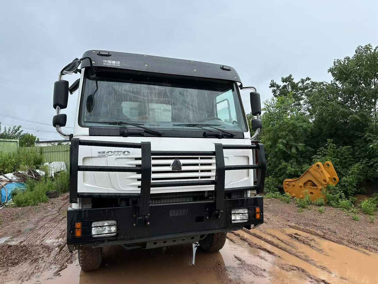 SINOTRUK HOWO 371 with Bumper - Camion benne: photos 5 SINOTRUK HOWO 371 with Bumper - Camion benne: photos 5