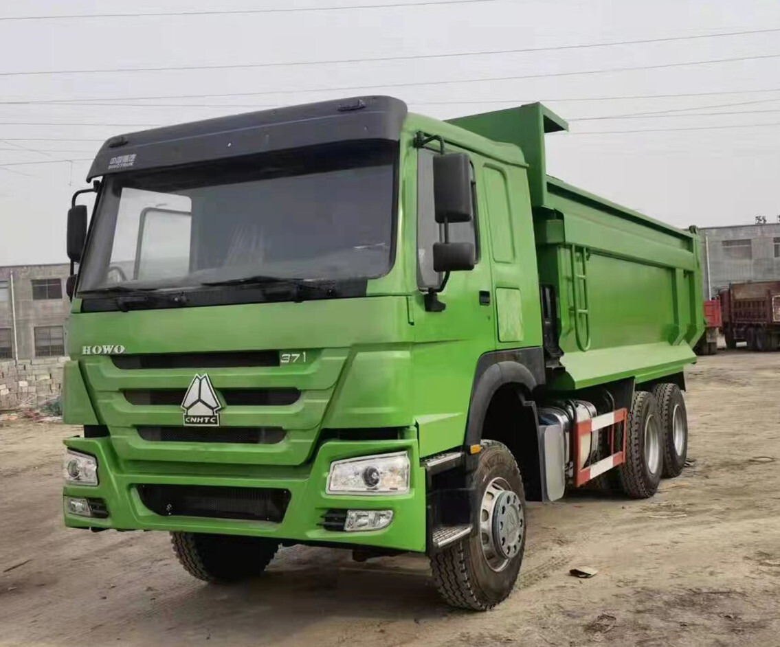 SINOTRUK Howo 6x4 Dump truck 371hp - Camion benne: photos 1 SINOTRUK Howo 6x4 Dump truck 371hp - Camion benne: photos 1