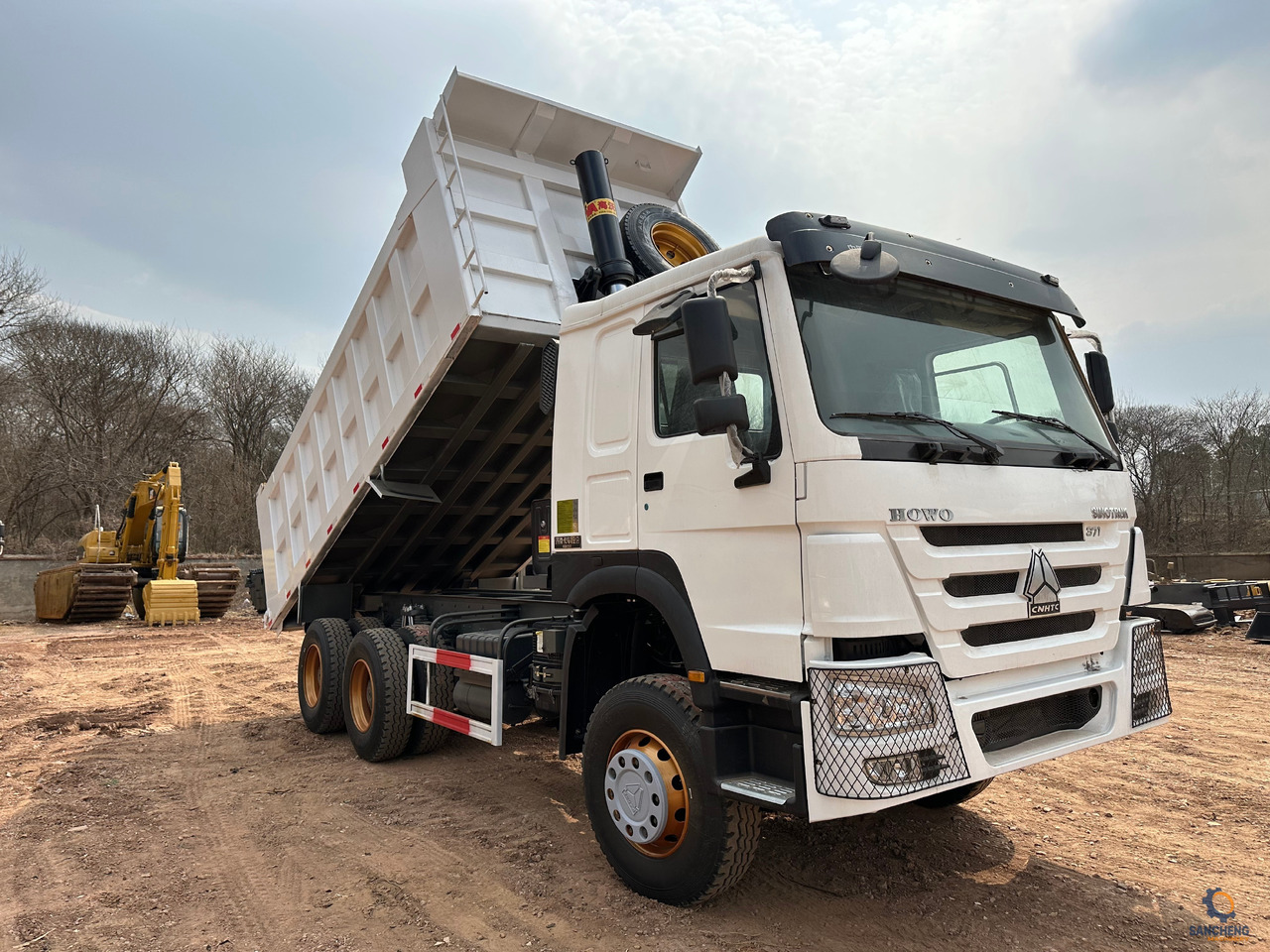 SINOTRUK Howo Dump truck 371 - Camion benne: photos 1 SINOTRUK Howo Dump truck 371 - Camion benne: photos 1