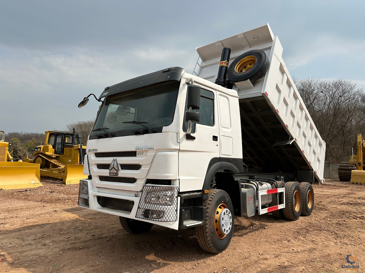 SINOTRUK Howo Dump truck 371 - Camion benne: photos 4 SINOTRUK Howo Dump truck 371 - Camion benne: photos 4