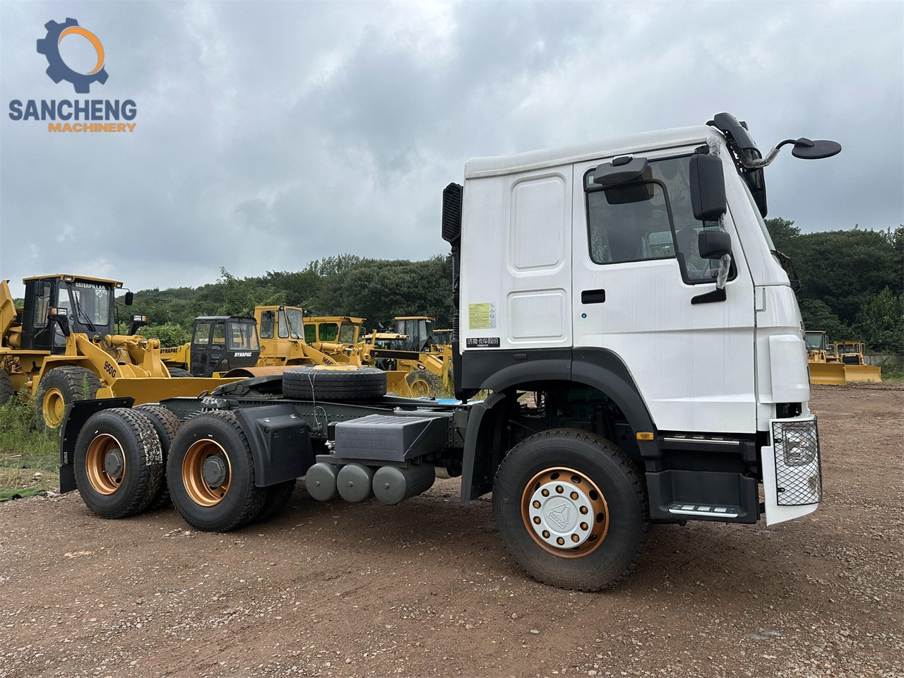 SINOTRUK Howo tractor unit 420hp - Tracteur routier: photos 2 SINOTRUK Howo tractor unit 420hp - Tracteur routier: photos 2