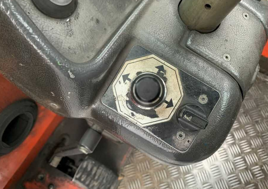 Combilift C5000SL - Chariot multidirectionnel: photos 4 Combilift C5000SL - Chariot multidirectionnel: photos 4