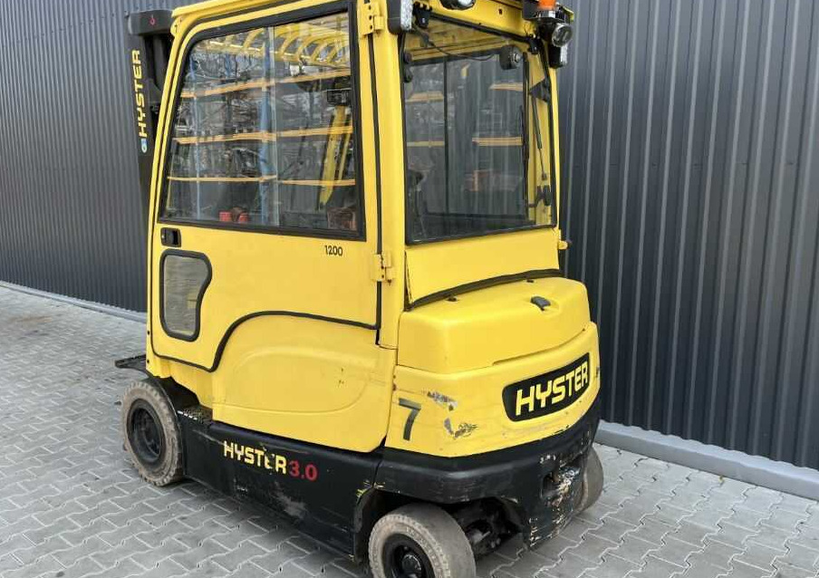 Hyster J3.0XN - Chariot élévateur électrique: photos 3 Hyster J3.0XN - Chariot élévateur électrique: photos 3