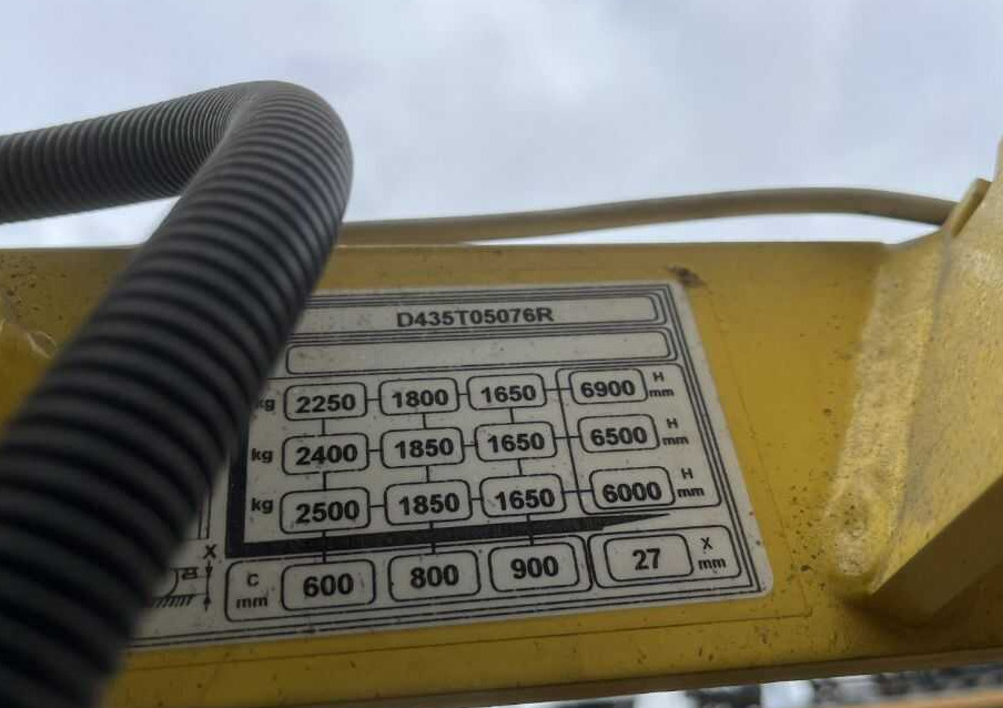 Hyster R2.5 - Chariot à mât rétractable: photos 5 Hyster R2.5 - Chariot à mât rétractable: photos 5