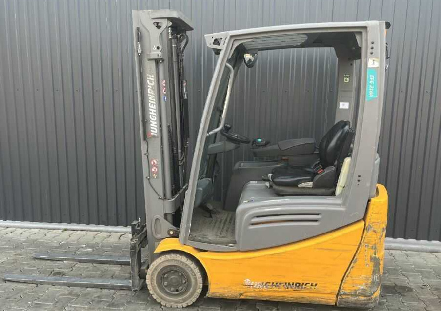 Jungheinrich EFG216k - Chariot élévateur électrique: photos 2 Jungheinrich EFG216k - Chariot élévateur électrique: photos 2