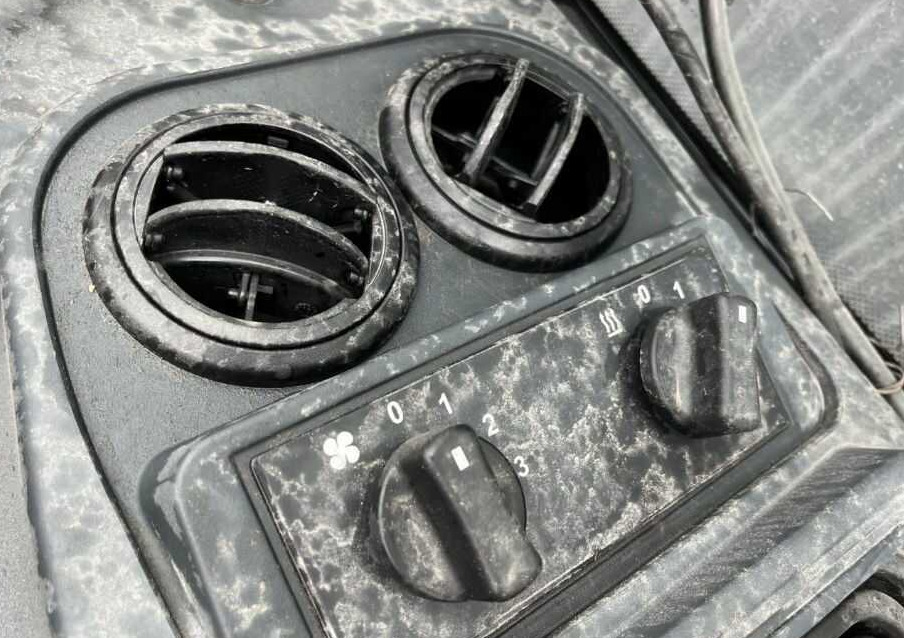 Jungheinrich EFG430 - Chariot élévateur électrique: photos 5 Jungheinrich EFG430 - Chariot élévateur électrique: photos 5