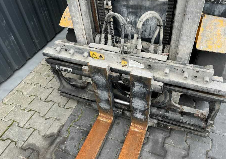 Chariot élévateur à gaz Jungheinrich TFG425s: photos 9