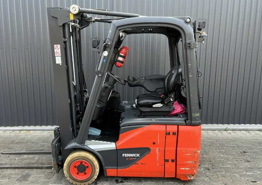 Linde E15-02 - Chariot élévateur électrique: photos 2 Linde E15-02 - Chariot élévateur électrique: photos 2