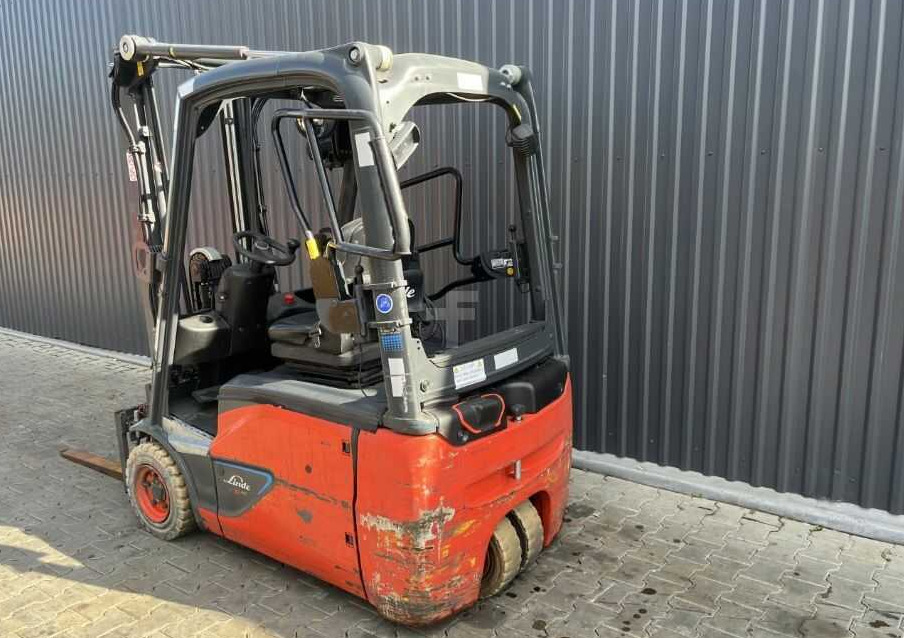 Linde E16-02 - Chariot élévateur électrique: photos 3 Linde E16-02 - Chariot élévateur électrique: photos 3