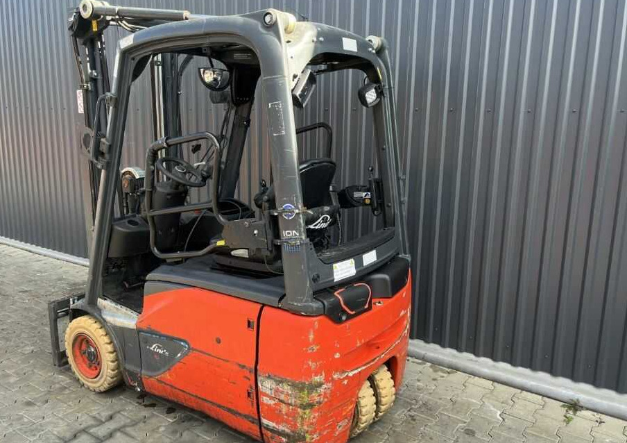Linde E16-02 - Chariot élévateur électrique: photos 3 Linde E16-02 - Chariot élévateur électrique: photos 3