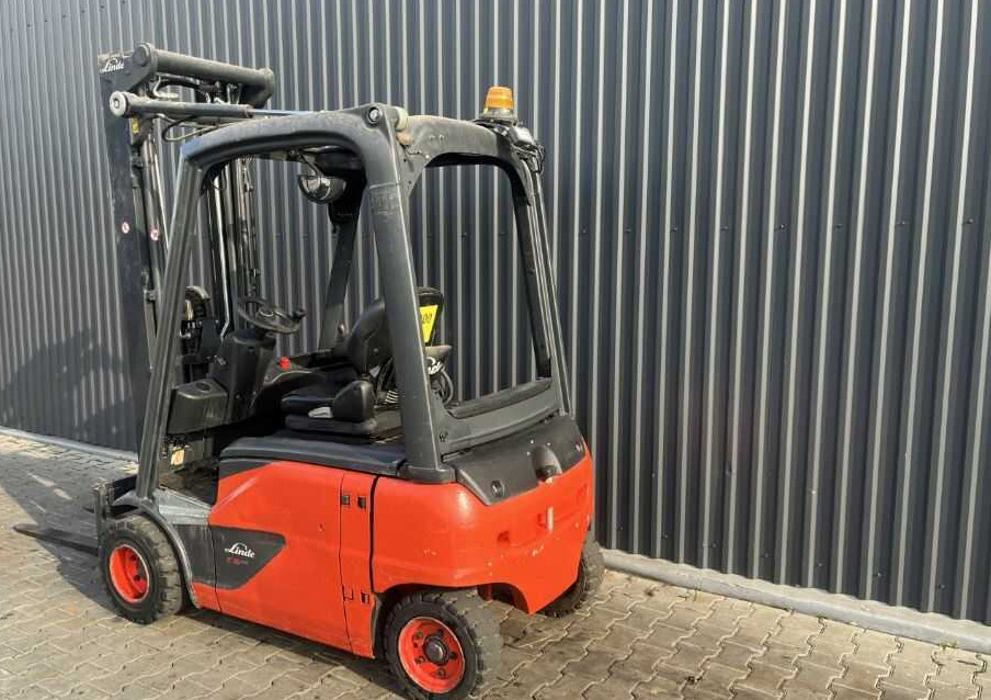 Linde E16P-02 - Chariot élévateur électrique: photos 3 Linde E16P-02 - Chariot élévateur électrique: photos 3