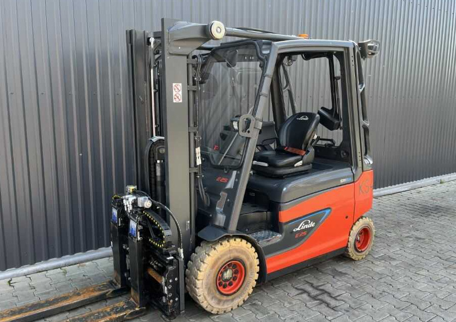 Linde E25-01 - Chariot élévateur électrique: photos 1 Linde E25-01 - Chariot élévateur électrique: photos 1