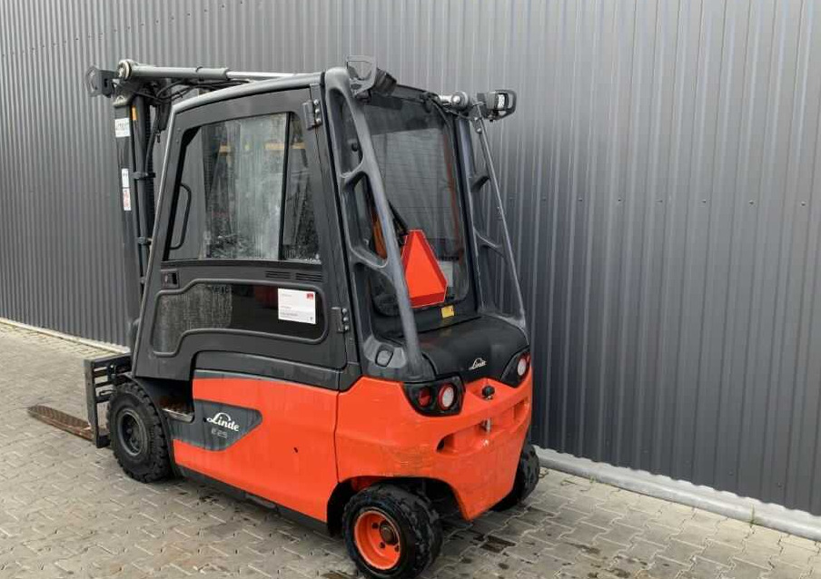 Linde E25L-01 - Chariot élévateur électrique: photos 3 Linde E25L-01 - Chariot élévateur électrique: photos 3
