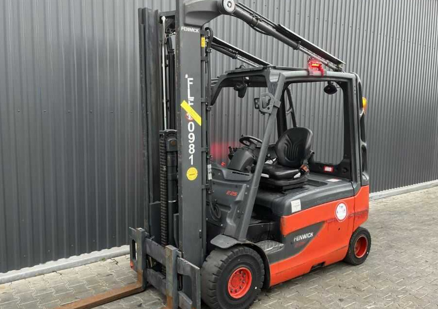 Linde E25L-01 - Chariot élévateur électrique: photos 1 Linde E25L-01 - Chariot élévateur électrique: photos 1