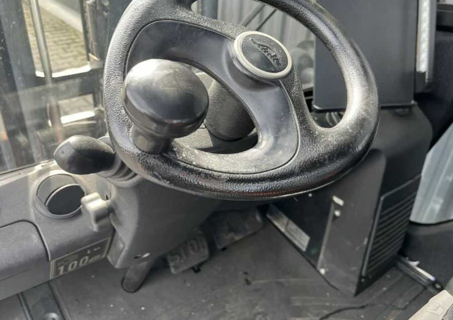 Chariot élévateur à gaz Linde H25T-02: photos 9 Chariot élévateur à gaz Linde H25T-02: photos 9