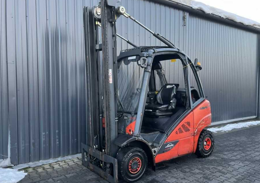 Linde H25T-02 - Chariot élévateur à gaz: photos 1 Linde H25T-02 - Chariot élévateur à gaz: photos 1