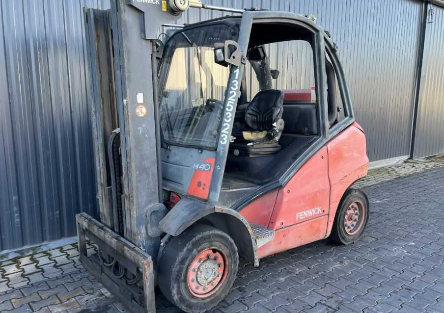 Linde H40T - Chariot élévateur à gaz: photos 3 Linde H40T - Chariot élévateur à gaz: photos 3