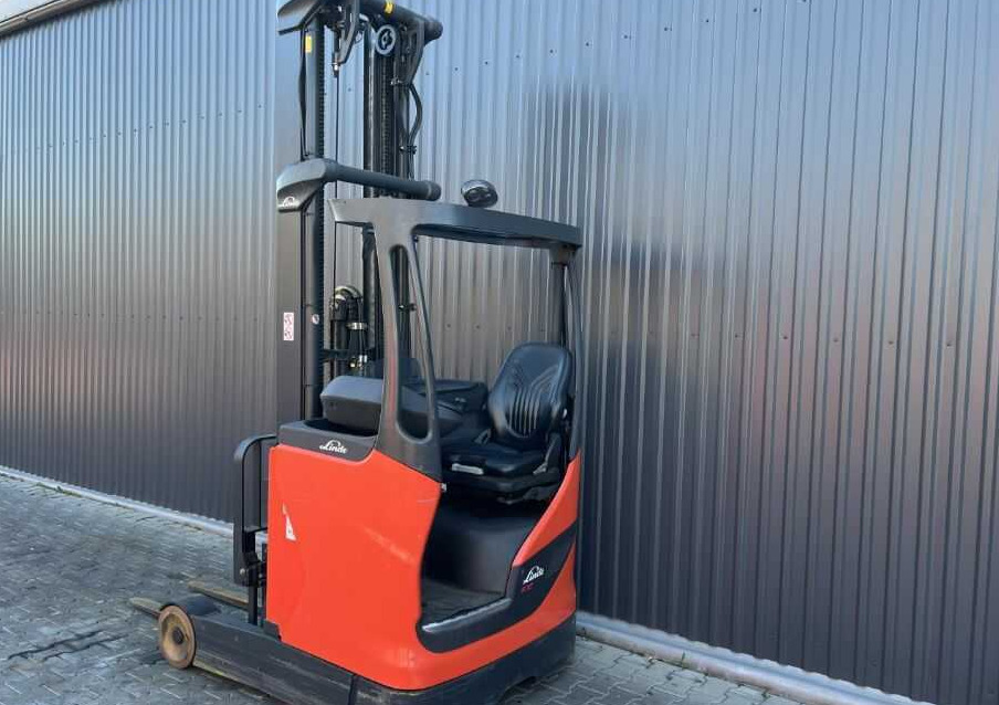 Linde R12B - Chariot à mât rétractable: photos 3 Linde R12B - Chariot à mât rétractable: photos 3