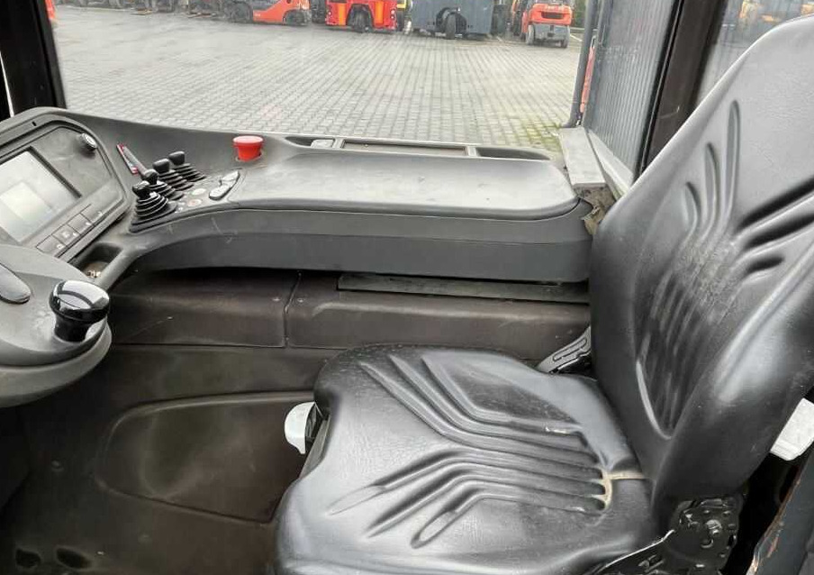 Chariot à mât rétractable Linde R14HD-01: photos 8 Chariot à mât rétractable Linde R14HD-01: photos 8