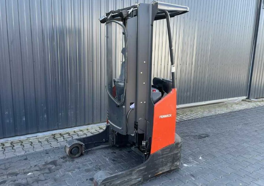 Linde R14X - Chariot à mât rétractable: photos 1 Linde R14X - Chariot à mât rétractable: photos 1