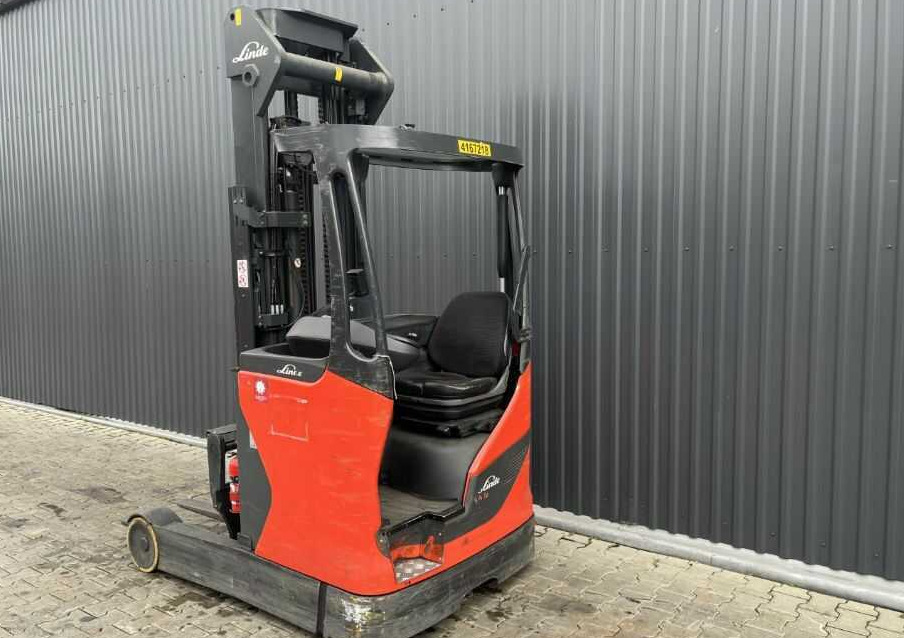 Linde R16-01 - Chariot à mât rétractable: photos 3 Linde R16-01 - Chariot à mât rétractable: photos 3