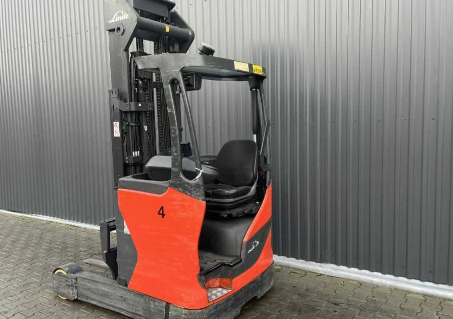 Linde R16-01 - Chariot à mât rétractable: photos 3 Linde R16-01 - Chariot à mât rétractable: photos 3