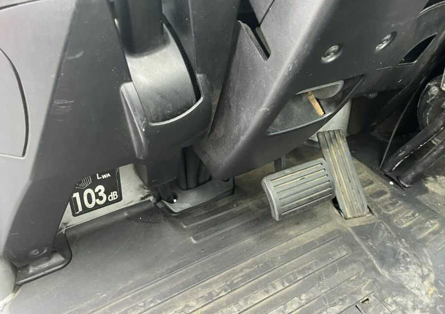 Chariot élévateur à gaz Still RX70-40T: photos 9