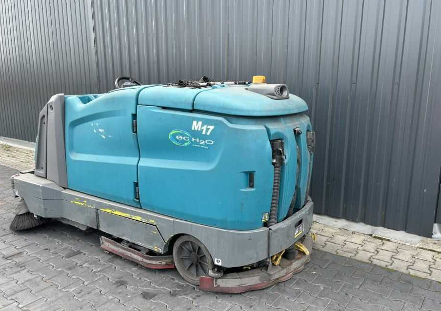 Tennant M17 - Aspirateur industriel: photos 3 Tennant M17 - Aspirateur industriel: photos 3