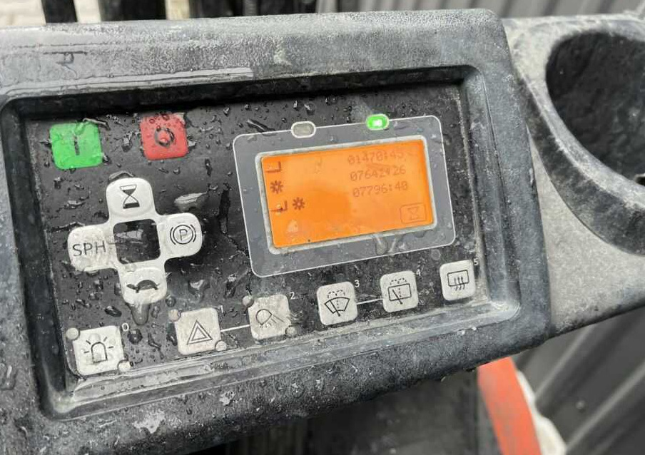 Toyota 8FBE20T - Chariot élévateur électrique: photos 5 Toyota 8FBE20T - Chariot élévateur électrique: photos 5