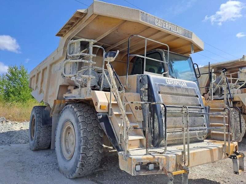 Caterpillar 775F - Tombereau: photos 2 Caterpillar 775F - Tombereau: photos 2