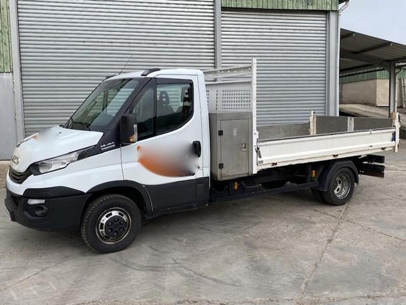 Iveco 35C18 - Camion benne: photos 3 Iveco 35C18 - Camion benne: photos 3