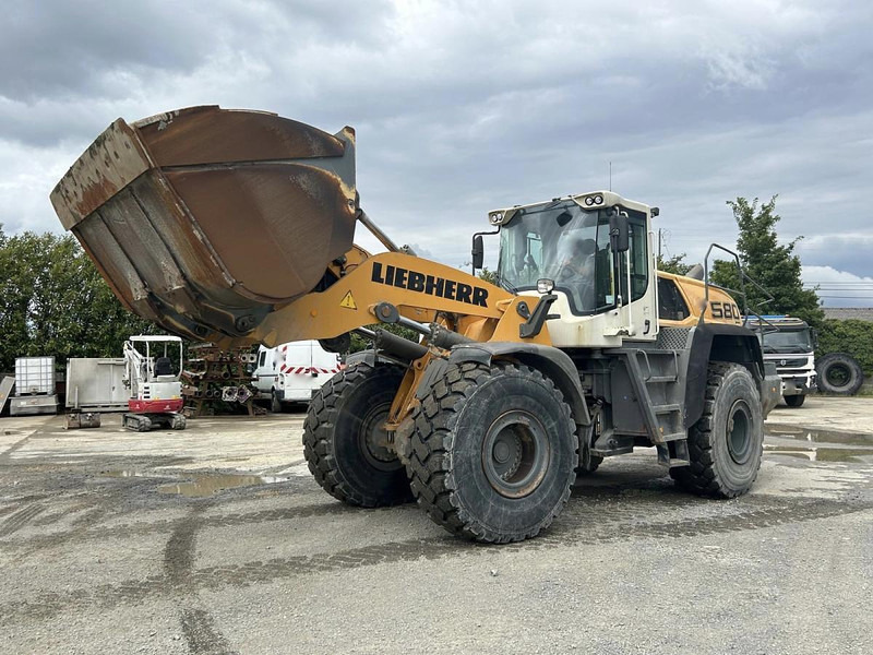 Liebherr L580 - Chargeuse: photos 1 Liebherr L580 - Chargeuse: photos 1