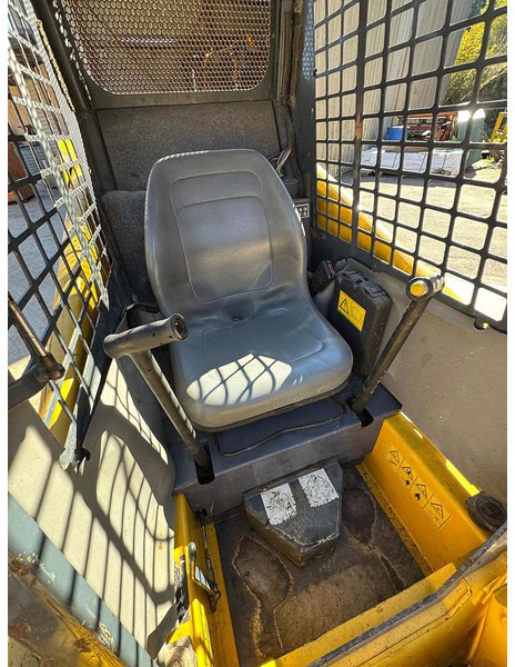 Gehl 1640 - Matériel forestier: photos 4 Gehl 1640 - Matériel forestier: photos 4